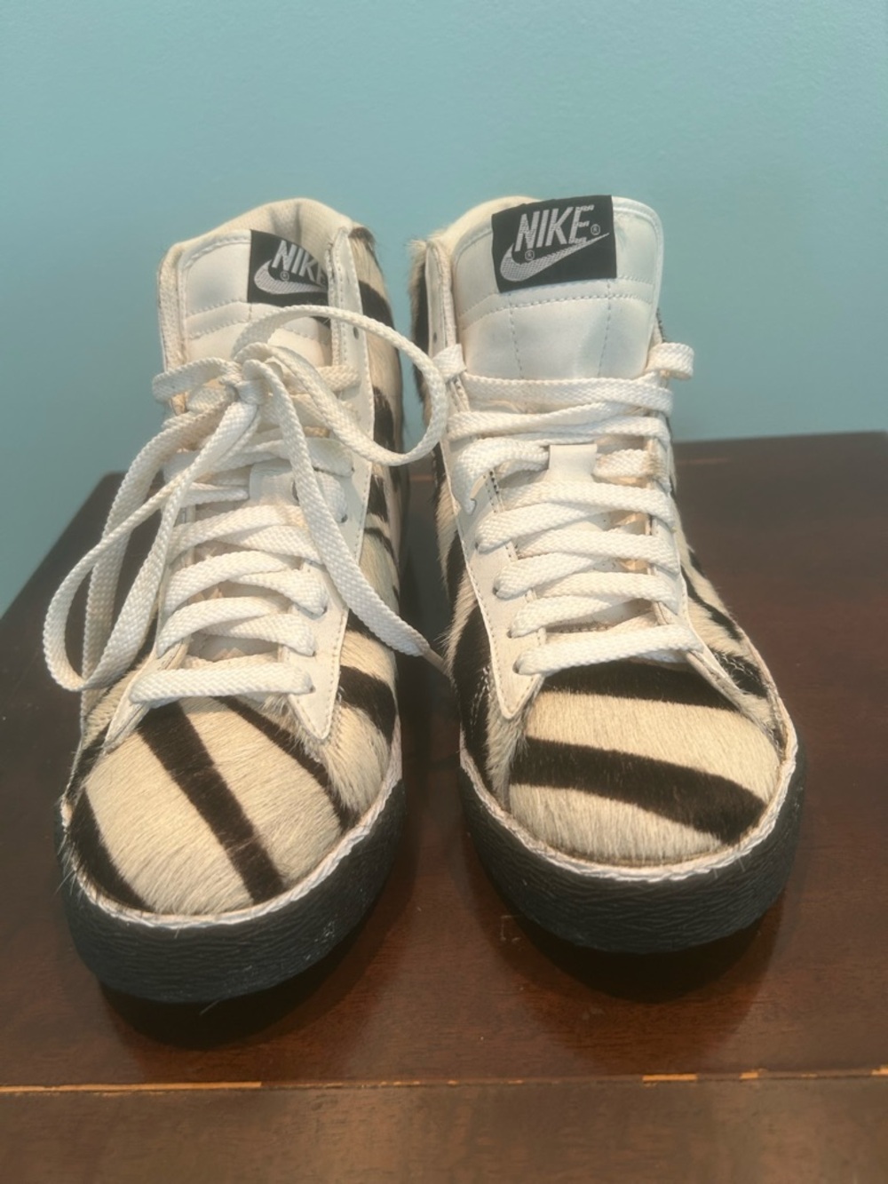 *RARE* 2007 Vintage Nike Mid-Top Sneakers in White and Black Zebra Print